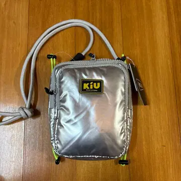 [주말 가격 인하!!] Kiu 퍼피 미니 크로스 바디백 K485 실버