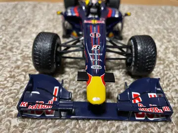 F1 레드불 RB5 1/18 베텔 레인 타이어 사양