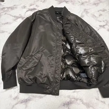 하이브리드 다운 오버사이즈 MA-1 블루종 유니클로+J