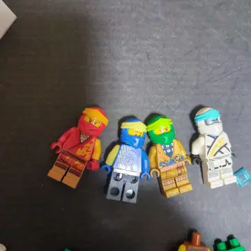 레고 닌자고 미니 피규어 4체