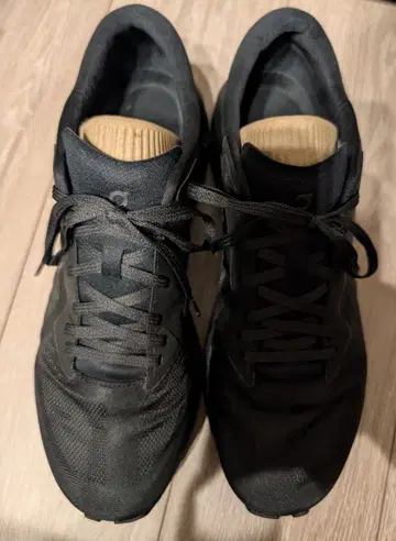 블랙 스니커즈 경량 통기성 쿠션성