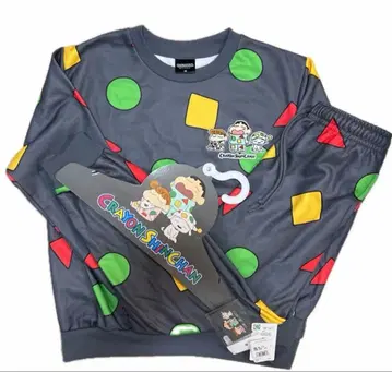 새상품 M 사이즈 짱구는 못말려(크레용 신짱) 룸웨어 상하의 돈키 블랙