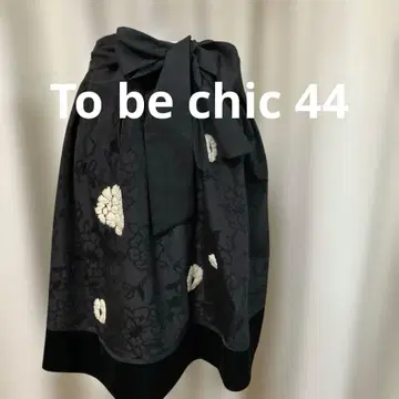 투 비 시크 To be chic 꽃무늬 자수 블랙 플레어 스커트