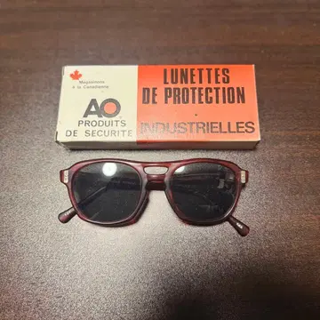 데드 70s AO 아메리칸 옵티컬 USA 빈티지 웰링턴