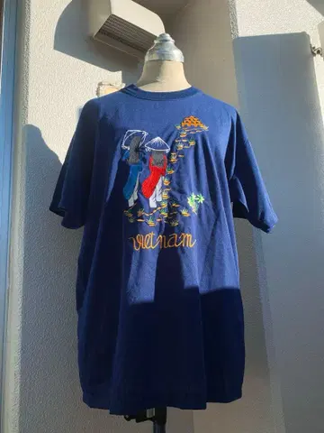 베트남 자수 T셔츠 (네이비)