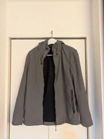 ZARA 마운틴 후드티