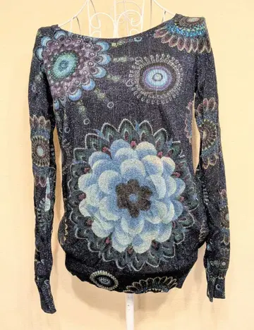 데시구알 스웨터 L 라메 블루 계열 얇은 소재 오샤레