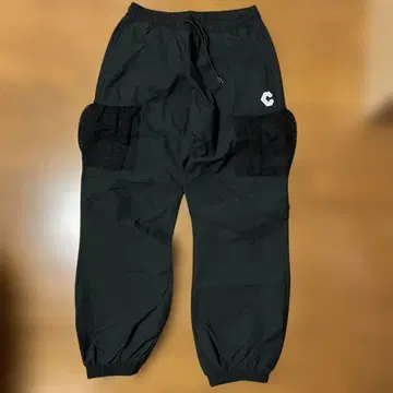 CRONOS 메쉬 포켓 부착 블랙 팬츠