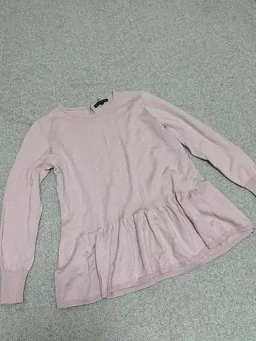 23구 핑크 프릴 밑단 니트 38 울 100%