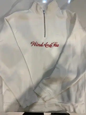 WindAndSea 화이트 집업 맨투맨