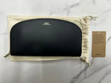 새상품, 미사용 APC 롱 지퍼 지갑 하프문 장지갑 블랙