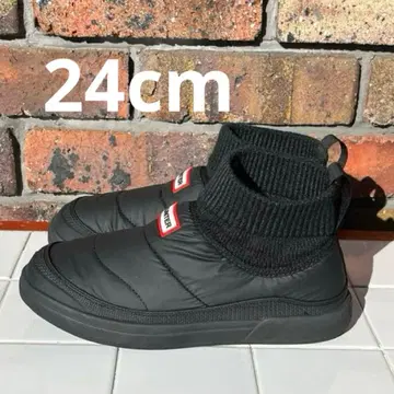 HUNTER 헌터 인 아웃 퍼프 니트 부츠