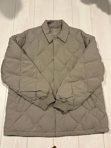 새상품급 유니클로 베이지 퀼팅 자켓