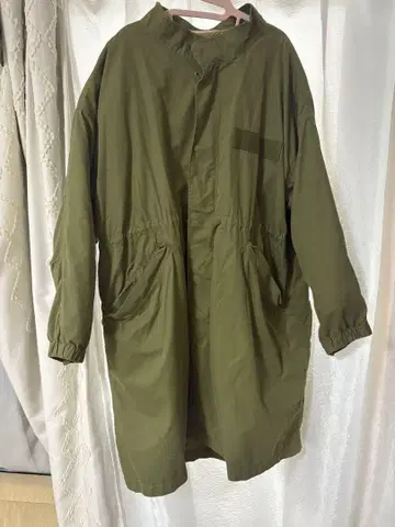 올리브색 모즈 코트 (퀼팅 라이너 포함)