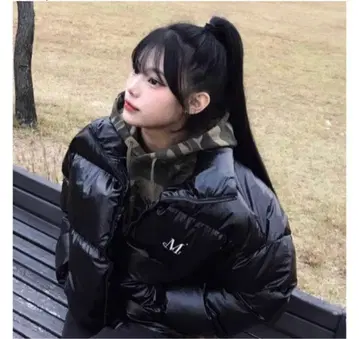 블랙 다운 자켓 후드 부착 M 로고