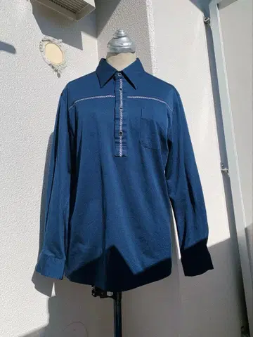 시크한 빈티지 피케 셔츠