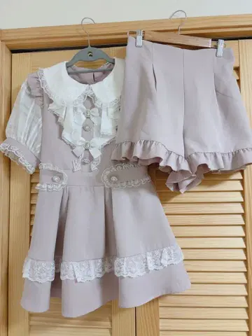 노에미 반팔 셋업