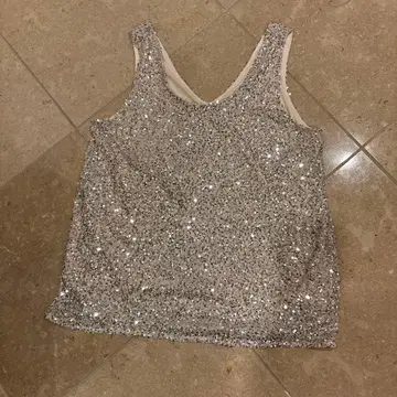 (새상품 미착용) ROSE BUD 스팽글 실버 슬리브리스