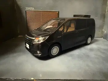 도요타 노아 컬러 샘플