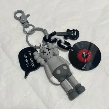 주렁주렁 키링 KAWS