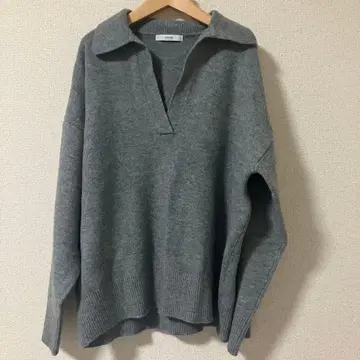 저널 스탠다드 리룸 그레이 카라 부착 니트