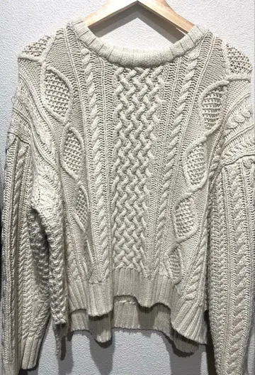 nikoand - 케이블 니트 아이보리 사이즈 4