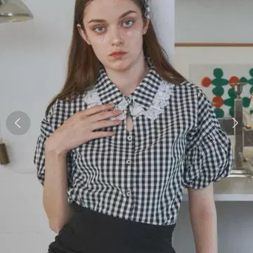 Lovilyn 눈물 트임 나긋어깨 블라우스 블랙 체크