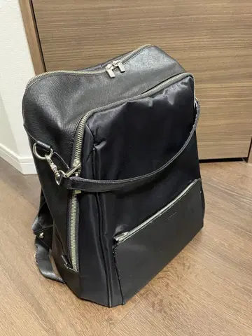 세련된 다케오 키쿠치 백!