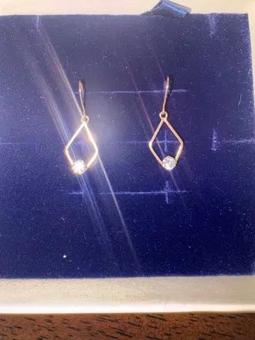 새상품 쥬얼리 츠츠미 TSUTSUMI 큐빅 지르코니아 귀걸이 k10