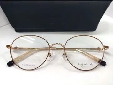 아네스베 Agnes b