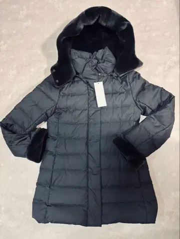 현행형 자유구 다운 자켓 퍼 포함 30 미사용