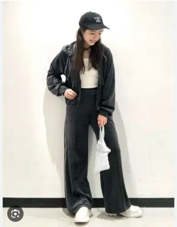 [가격 인하] gu 벨로아 셋업 후드티 M 팬츠 S 블랙