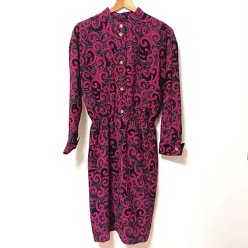 루이 페로 원피스 종아리 기장 골드 버튼