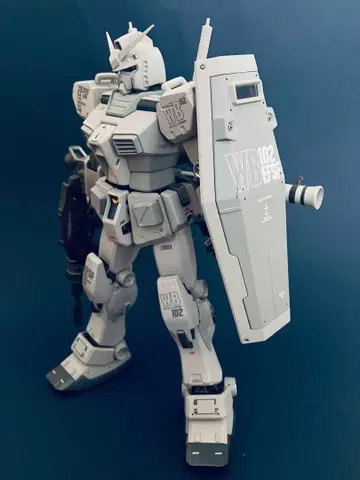 건담 프라모델 전체 페인팅 완성품