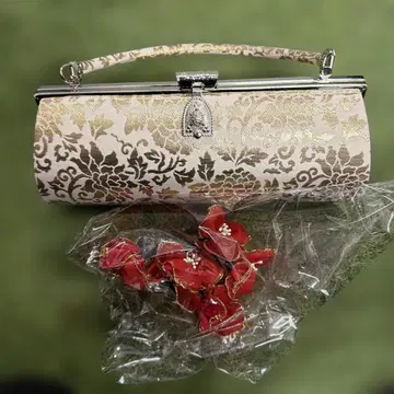 일본 의류용 가방 머리 장식 금색 꽃무늬