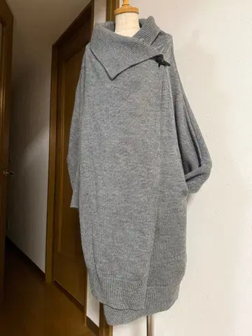 스콧 클럽 롱 니트 가디건 돌먼 슬리브 루즈핏