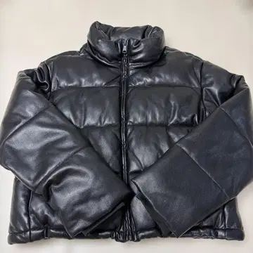 GAP 블랙 다운 자켓 L 사이즈