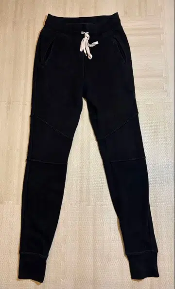 JOHN ELLIOTT 블랙 조거 팬츠