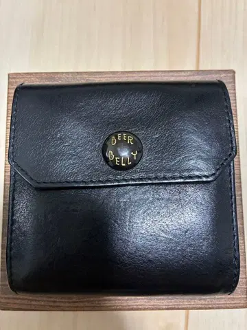 컨디션 최상! BEER BELLY 비어벨리 블랙 가죽 컴팩트 지갑