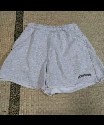 여성 CONVERSE 그레이 숏팬츠 M 사이즈