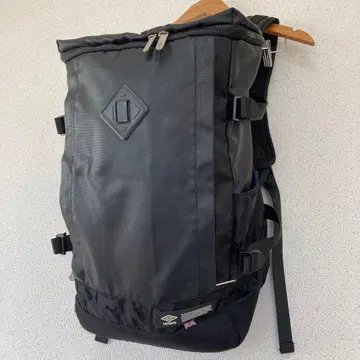 엄브로 umbro 카모 패턴 스퀘어 백팩 26L 대용량 스포츠