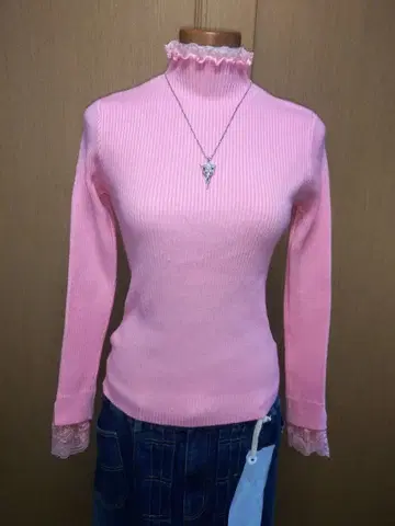 핑크 리브 편직 긴팔 스웨터 프릴 옷깃