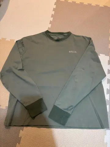 &RSON 그린 M 긴팔 티셔츠