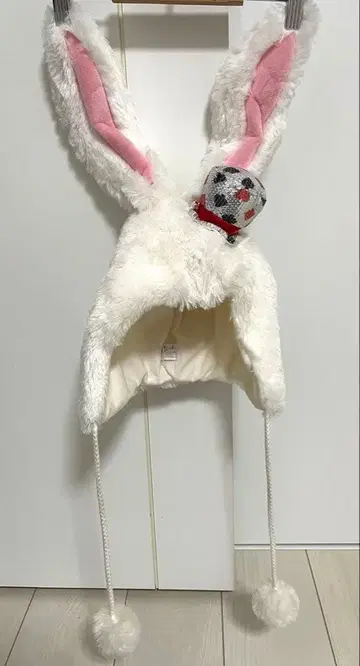 도쿄 디즈니 리조트 앨리스 화이트 토끼 팬캡