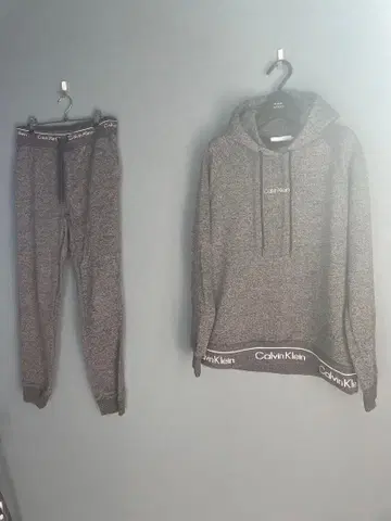 캘빈 클라인 셋업 그레이