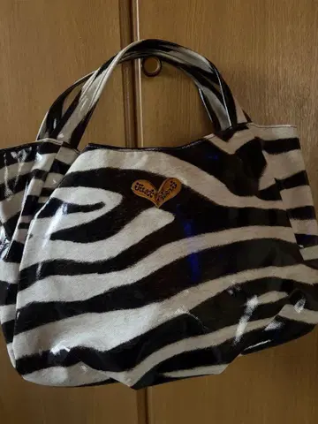 싱크비 제브라 패턴 토트백