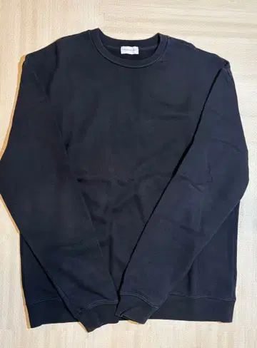 JOHN ELLIOTT 블랙 크루넥 맨투맨