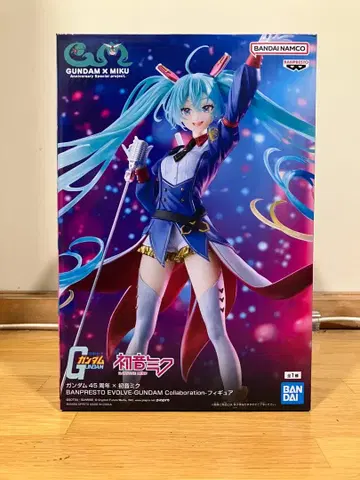 GUNDAM x 하츠네 미쿠 콜라보 피규어