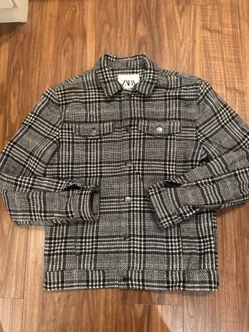 ZARA 체크 무늬 자켓 M 사이즈