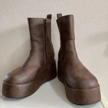 사이드 고어 통굽 부츠 브라운 L